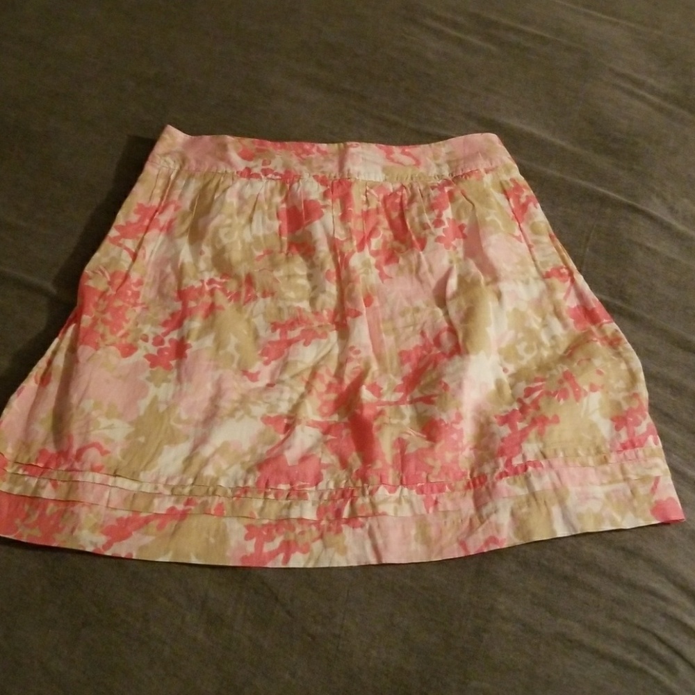 Ann Taylor Loft A-line floral skirt size 4